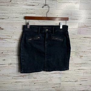 Banana republic size 27 / 4 mini jean skirt petite dark blue
